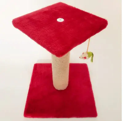 Katzenbaum mit Kratzpfosten und Spielzeugen